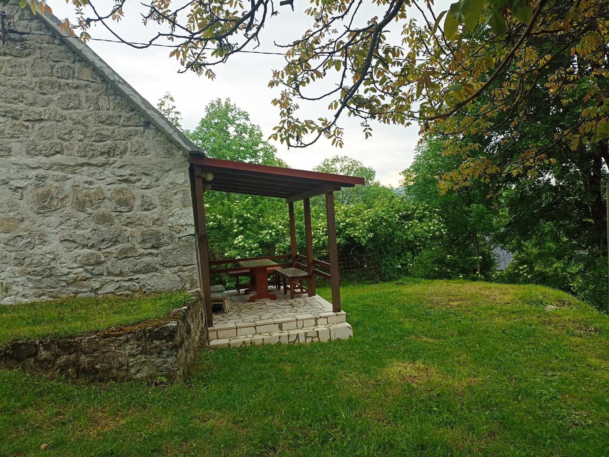 Willa Kamena Kuca- Stone House Scepanovic Bijela Savnik Zewnętrze zdjęcie